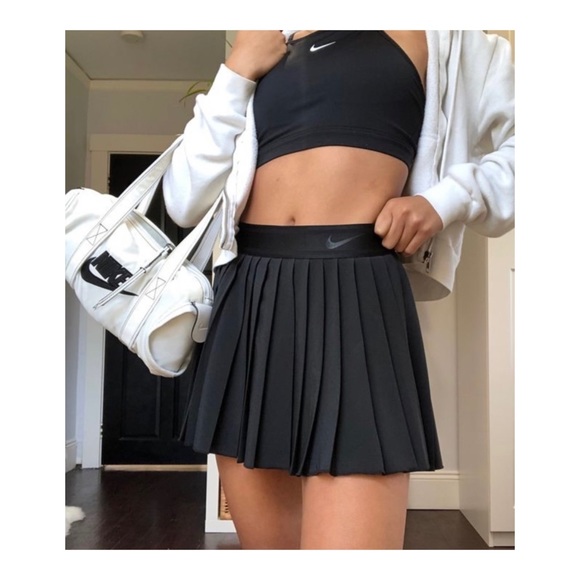 Nike Dresses & Skirts - NWT Nike court victory pleated tennis skirt black XL